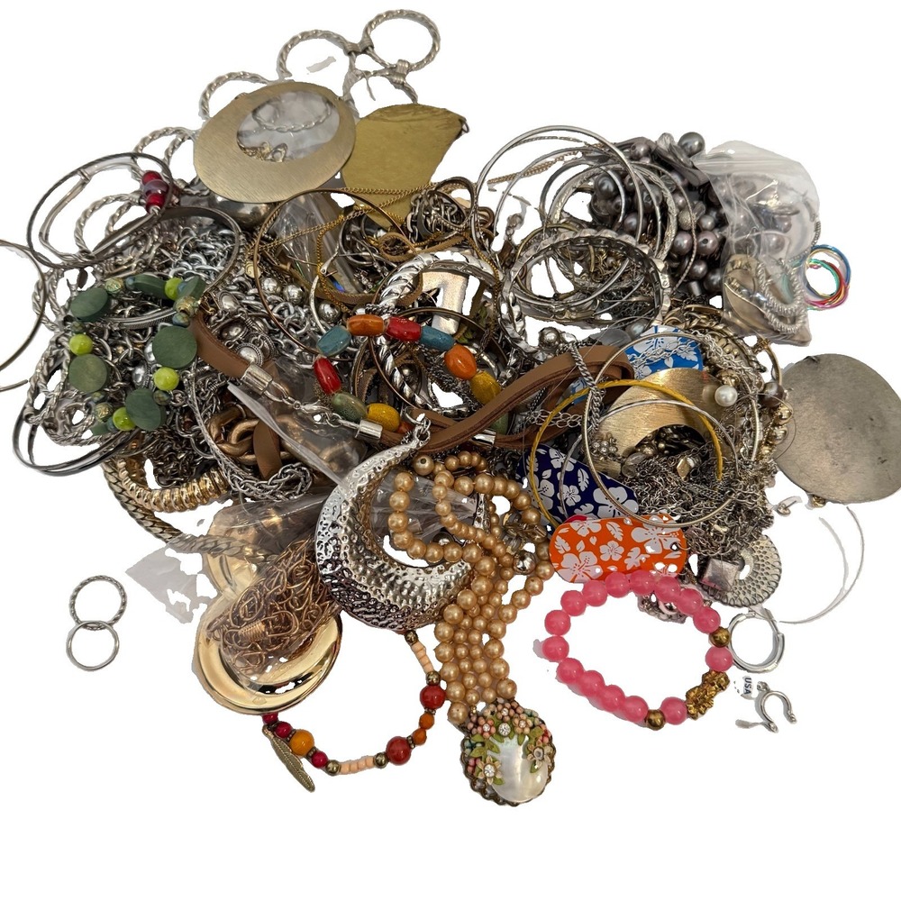 Vintage To Now Junk Jewelry Lot Pearl Beads Craft Tangled Southwestern 3LBS